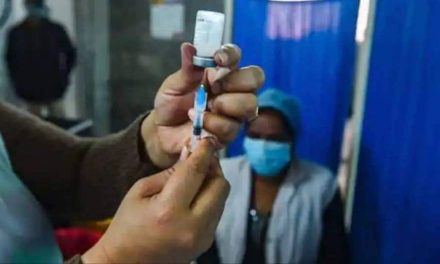 कोविद -19 वैक्सीन गूफ-यूपी: 20 ग्रामीणों ने उत्तर प्रदेश में कोवाक्सिन, कोविशिल्ड दोनों की मिश्रित खुराक दी
