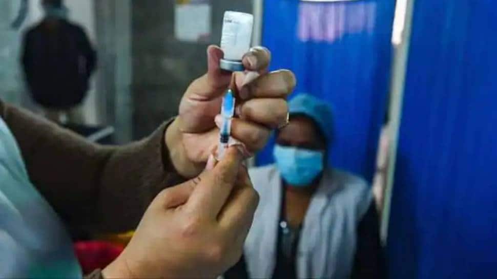 कोविद -19 वैक्सीन गूफ-यूपी: 20 ग्रामीणों ने उत्तर प्रदेश में कोवाक्सिन, कोविशिल्ड दोनों की मिश्रित खुराक दी