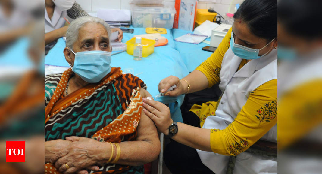 सरकार ने निजी अस्पतालों में वैक्सीन स्टॉक के लिए अधिकतम मासिक सीमा निर्धारित की |  इंडिया न्यूज – टाइम्स ऑफ इंडिया
