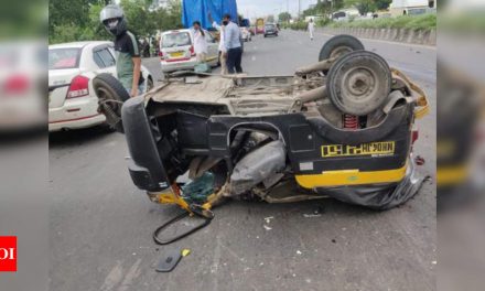 मुंबई: ईस्टर्न एक्सप्रेस हाईवे पर बस के ऑटो-रिक्शा से टकराने से एक की मौत, एक घायल |  मुंबई समाचार – टाइम्स ऑफ इंडिया
