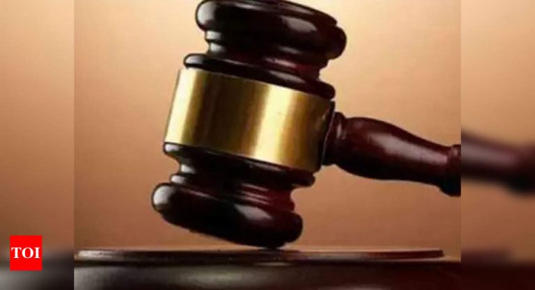 कानून के जरिए हर चीज का सूक्ष्म प्रबंधन नहीं कर सकते: जस्टिस गौतम पटेल |  मुंबई समाचार – टाइम्स ऑफ इंडिया