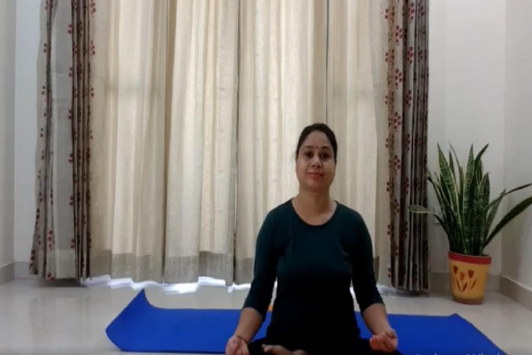 योग सत्र: योगासन में सूर्य नमस्कार, सही विधि