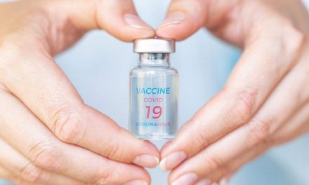 कोरोनावायरस टीकाकरण: COVID टीकों के ‘मिक्स एंड मैच’ का क्या मतलब है?  क्या यह सुरक्षित और प्रभावी है?  यहाँ हम अब तक क्या जानते हैं