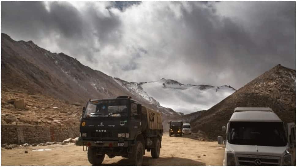 चीन सीमावर्ती इलाकों में बुनियादी ढांचे को मजबूत कर रहा है: हिमाचल प्रदेश के सीएम जयराम ठाकुर