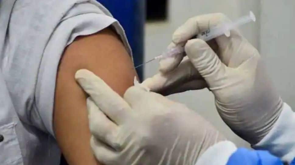 मुंबई में टीकाकरण ‘धोखाधड़ी’: बीएमसी ने दिए जांच के आदेश, 48 घंटे में मांगी रिपोर्ट