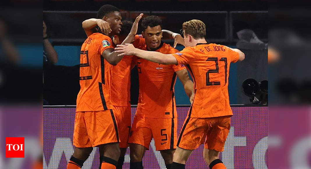 यूरो 2020: Depay और Dumfries ने नीदरलैंड को अंतिम 16 में भेजा |  फुटबॉल समाचार – टाइम्स ऑफ इंडिया Times