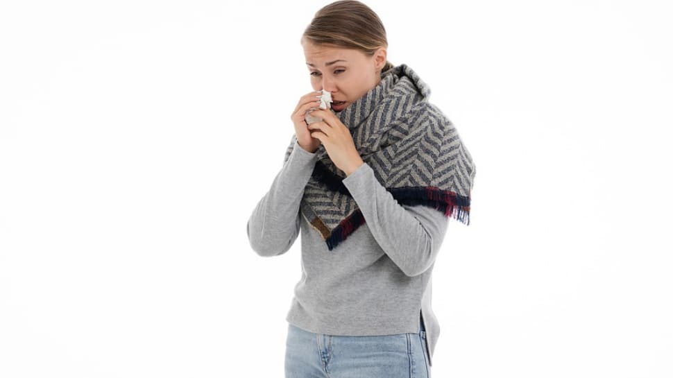 सामान्य सर्दी के संपर्क में आने से COVID-19 से लड़ने में मदद मिल सकती है: अध्ययन