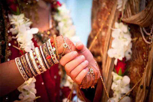 Lover fired at the groom, cousin got shot - Pratapgarh News in Hindi