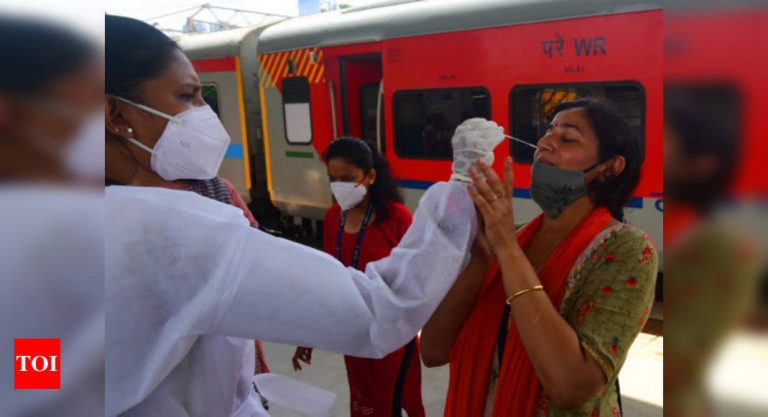 LIVE अपडेट्स: मुंबई में रसोई गैस की कीमतों में बढ़ोतरी के विरोध में हिरासत में लिए गए NCP कार्यकर्ता – द टाइम्स ऑफ़ इण्डिया