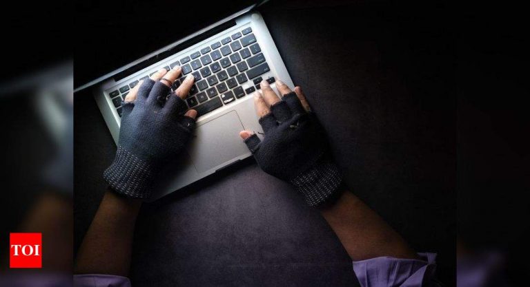 ठाणे : सीनियर सिटीजन से ऑनलाइन ठगी कर 41 लाख रुपये ठगे |  ठाणे समाचार – टाइम्स ऑफ इंडिया