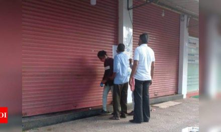 नवी मुंबई: दो दुकानों को सील किया गया, पांच रेस्तरां-बार पर कोविड -19 प्रतिबंधों का उल्लंघन करने पर 50,000 रुपये का जुर्माना लगाया गया |  नवी मुंबई समाचार – टाइम्स ऑफ इंडिया