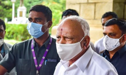 कर्नाटक में ताजा लिंगायत हलचल के रूप में भाजपा ठीक, कोटा पर पूर्व मुख्यमंत्री को ‘गुमराह’ करने के लिए बीएसवाई बेटे को दोषी ठहराया
