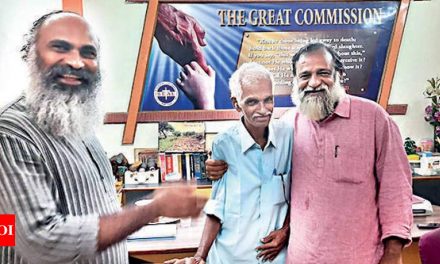 हवाई दुर्घटना के 45 साल बाद परिजनों से मिला केरल का व्यक्ति |  नवी मुंबई समाचार – टाइम्स ऑफ इंडिया