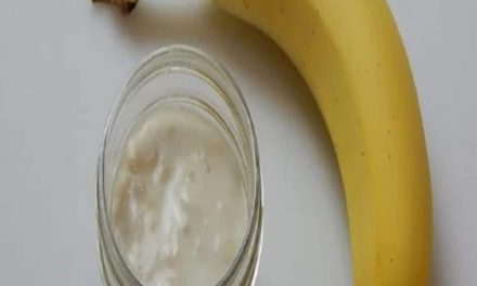 नाश्ते में दही और केला खाने के 5 फायदे
