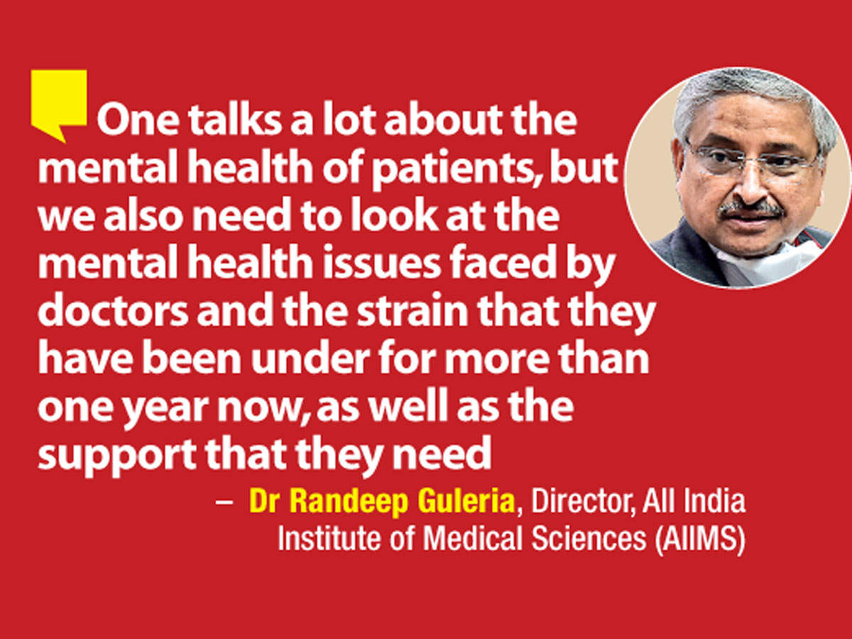 अखिल भारतीय आयुर्विज्ञान संस्थान (एम्स) के निदेशक डॉ रणदीप गुलेरिया ने साझा किया कि मामलों की संख्या में वृद्धि के कारण स्वास्थ्य कर्मियों के लिए दूसरी लहर मुश्किल थी