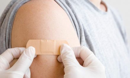 कोरोनावायरस टीकाकरण: COVID-19 वैक्सीन मिलने के बाद आपके हाथ में दर्द होने का कारण |  द टाइम्स ऑफ़ इण्डिया