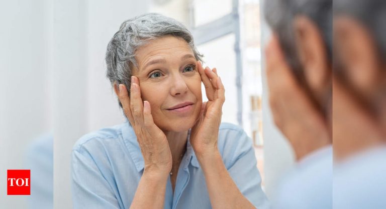 कुछ सामान्य आदतें जो आपको बूढ़ा बना सकती हैं – टाइम्स ऑफ इंडिया