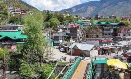 दिल्ली, उत्तर भारत में हीटवेव हिट के रूप में पर्यटक हिमाचल में पहाड़ियों की भीड़ लगाते हैं