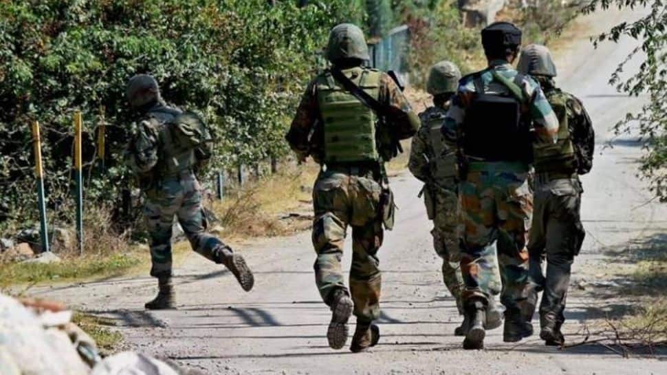 जम्मू-कश्मीर के कुलगाम में रात में मुठभेड़, सुरक्षा बलों का संयुक्त अभियान जारी