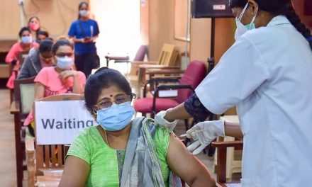 भारत के COVID-19 टीकाकरण अभियान को बढ़ावा देने के लिए, जो बिडेन प्रशासन ने 25 मिलियन अमरीकी डालर की सहायता की घोषणा की