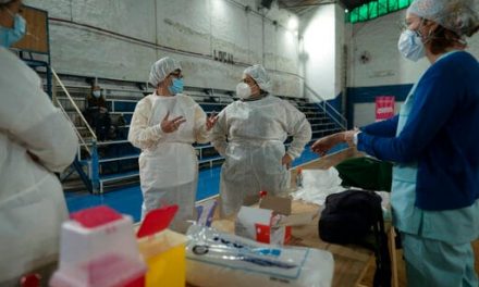 अर्जेंटीना ने डेल्टा वेरिएंट लूम्स के रूप में 100,000 वायरस से होने वाली मौतों को लॉग किया