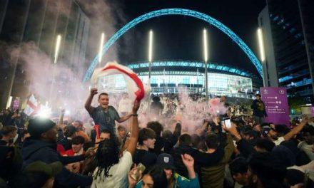 लागत की गिनती: इंग्लैंड के प्रशंसक यूरो 2020 फाइनल के लिए तैयार हैं