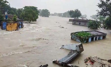 बिहार : पटना में बाढ़ की स्थिति बिगड़ी, अधिक इलाकों में पहुंचा पानी