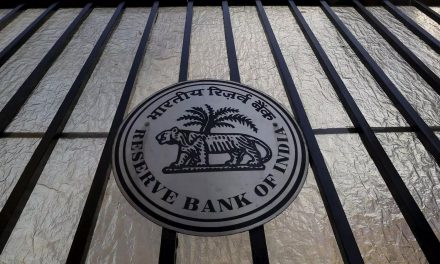 एटीएम से कैश खत्म होने पर 1 अक्टूबर से बैंकों पर जुर्माना लगाएगा आरबीआई |  व्यापार – टाइम्स ऑफ इंडिया वीडियो