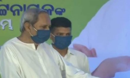 ओडिशा के मुख्यमंत्री ने स्मार्ट हेल्थ कार्ड लॉन्च किए, 3.5 लोगों को हर साल 10 लाख रुपये तक मुफ्त चिकित्सा उपचार मिलेगा
