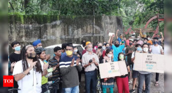 मुंबई: प्रकृति प्रेमियों, कार्यकर्ताओं ने पवई झील पर साइकिल ट्रैक का विरोध किया | मुंबई समाचार – टाइम्स ऑफ इंडिया