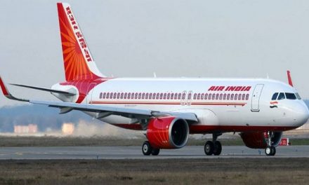 एयर इंडिया के विनिवेश के लिए सरकार को वित्तीय बोलियां मिलीं;  सूटर्स के बीच टाटा