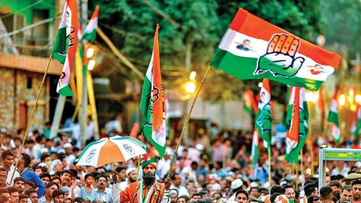 सोनिया गांधी ने कांग्रेस की तेलंगाना इकाई का राजनीतिक मामलों का पैनल बनाया।  सदस्यों की पूरी सूची देखें