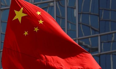 चीन ने इंटरनेट दिग्गजों के राजनीतिक नियंत्रण को कड़ा किया