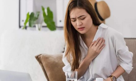 महिलाओं में हार्ट अटैक के लक्षण: दिल की खराब सेहत के लक्षण अक्सर महिलाओं में नज़र नहीं आते: लक्षण जिन्हें कभी भी नज़रअंदाज़ नहीं करना चाहिए