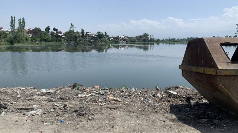 लापता भारतीय मछुआरे का शव बरामद, दो अन्य श्रीलंकाई हिरासत में