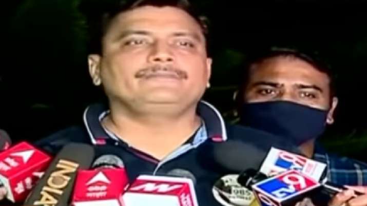 ज्ञानेश्वर सिंह ने एनसीबी की विशेष जांच टीम के सामने प्रभाकर सेल को पेश करने के लिए मुंबई के शीर्ष पुलिस अधिकारी को लिखा