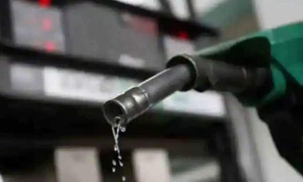 केंद्र द्वारा उत्पाद शुल्क में कटौती के बाद अरुणाचल ने पेट्रोल, डीजल पर वैट 5.5% घटाया