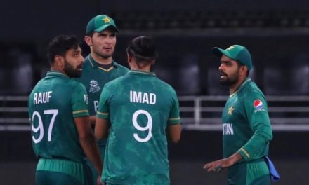 पाकिस्तान के टी 20 विश्व कप सेमीफाइनल में हारने के बाद ड्रेसिंग रूम के भाषण में बाबर आजम: आइए एक-दूसरे पर उंगली न उठाएं