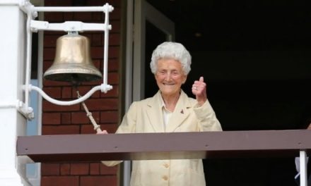 इंग्लैंड की पूर्व महिला खिलाड़ी एलीन ऐश, सबसे उम्रदराज टेस्ट क्रिकेटर, का 110 . की उम्र में निधन