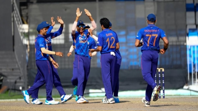 ACC U19 एशिया कप, फाइनल: भारत ने श्रीलंका को 9 विकेट से हराकर आठवां खिताब जीता