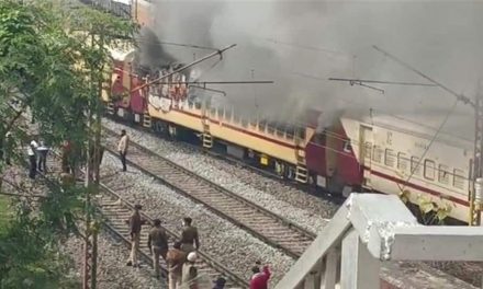 रेलवे भर्ती: आरोप, विरोध और जलती हुई ट्रेन- 10 घटनाक्रम