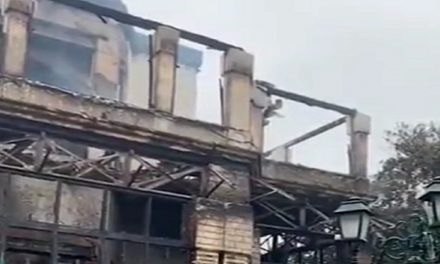 बाड़ीाबाद क्लब में आगजनी, 144 पुरानी इमारत जलकर