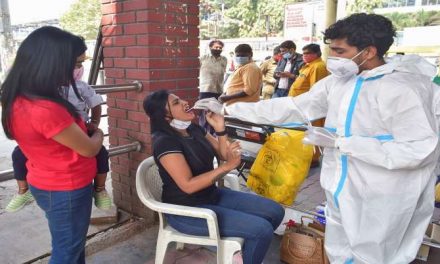 कोरोनावायरस महामारी लाइव अपडेट: भारत में पिछले 24 घंटों में 90,000 से अधिक नए मामले दर्ज किए गए, 325 लोगों की मौत हुई