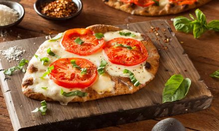 5 फ्लैटब्रेड रेसिपी जो पिज्जा से बेहतर हैं |  द टाइम्स ऑफ़ इण्डिया