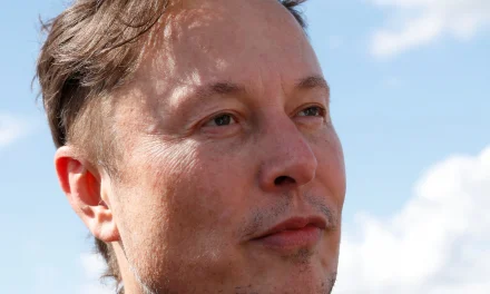 Elon Musk-Twitter: शेयरहोल्डिंग का खुलासा करने से लेकर टेकओवर की बोली लगाने तक, जानिए अब तक के घटनाक्रम