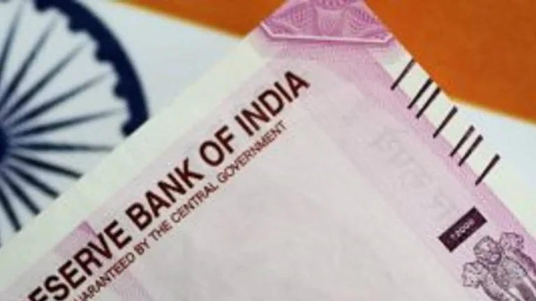 यूएस फेड रेट बढ़ने की आशंका के चलते एफपीआई ने अप्रैल में इक्विटी से निकाले 12,300 करोड़ रुपये