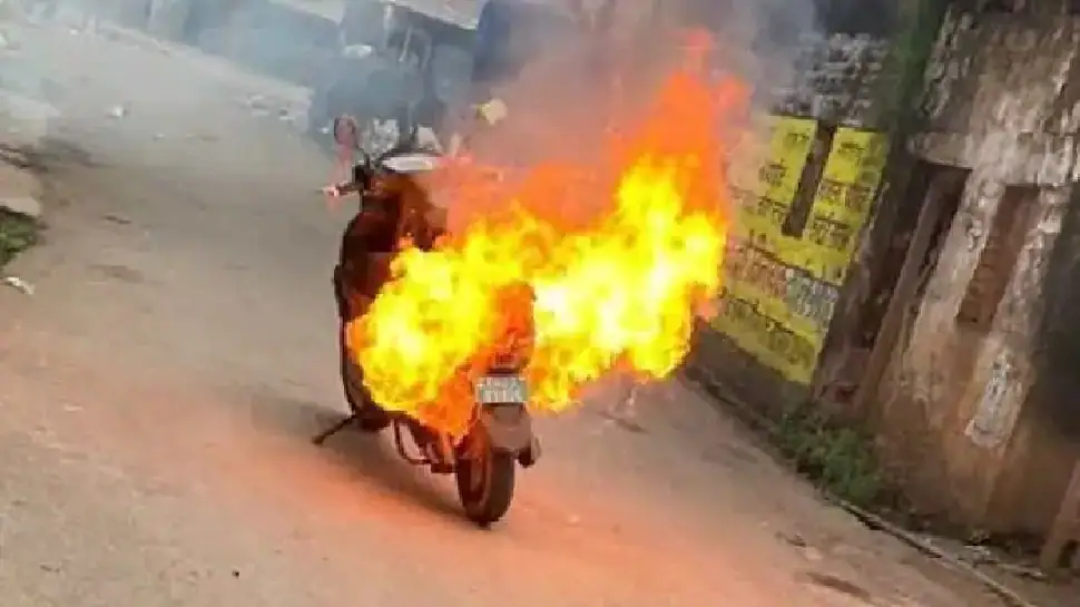 DRDO को आग लगने वाले इलेक्ट्रिक वाहनों में गंभीर बैटरी खराबी का पता चला