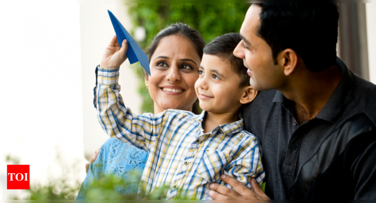 3 चीजें माता-पिता, जिनके भाई-बहन थे, उन्हें लगता है कि उनका एकल बच्चा गायब हो सकता है – टाइम्स ऑफ इंडिया