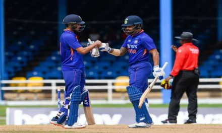 IND vs WI: शिखर धवन की अगुवाई वाली टीम इंडिया ने लिखी ऐतिहासिक सीरीज जीत  पढ़ना