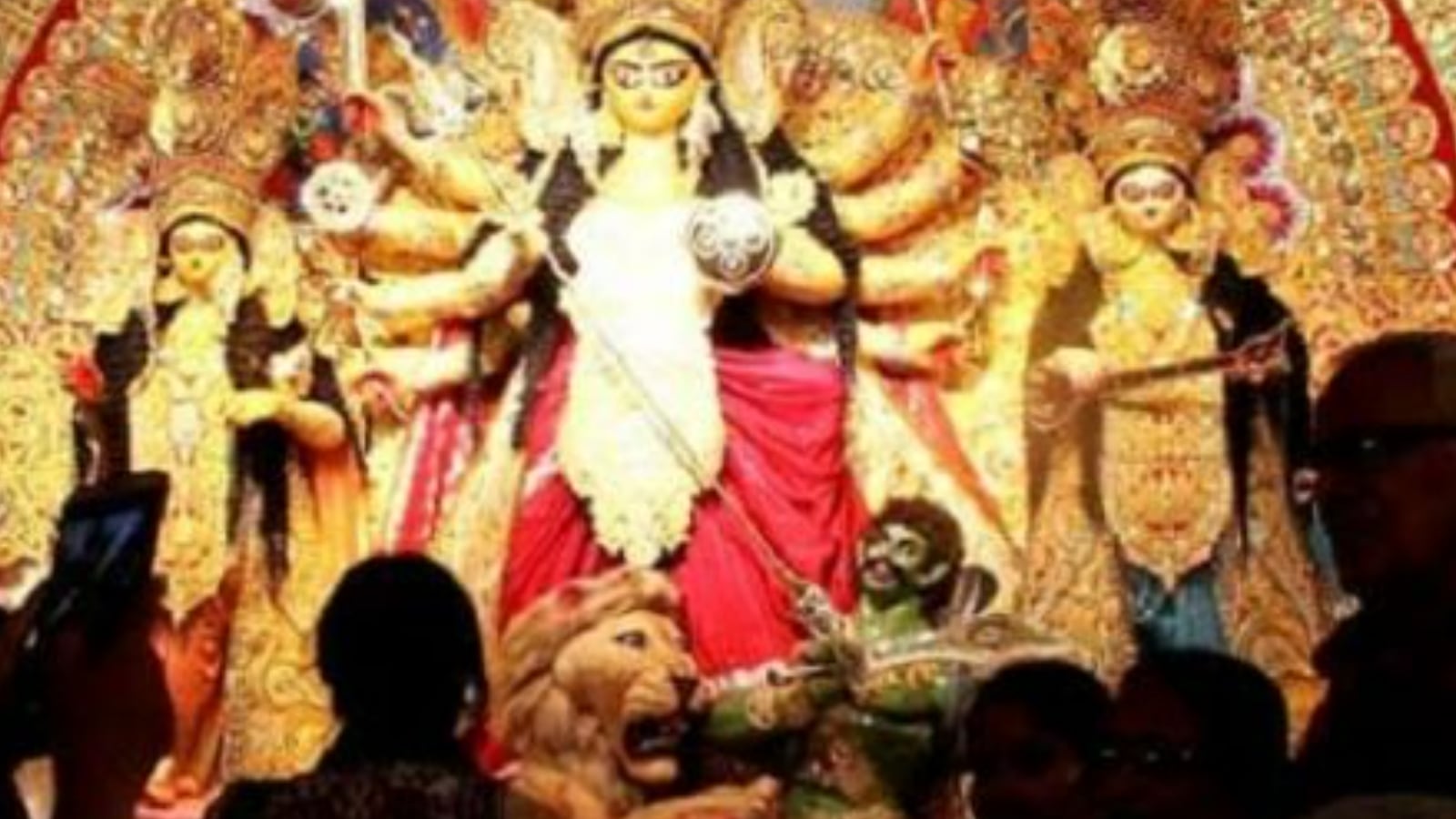 पश्चिम बंगाल: दुर्गा पूजा के यूनेस्को टैग क्रेडिट को लेकर टीएमसी, बीजेपी में घमासान
